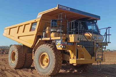 aucasa-2.jpg (351934 bytes)